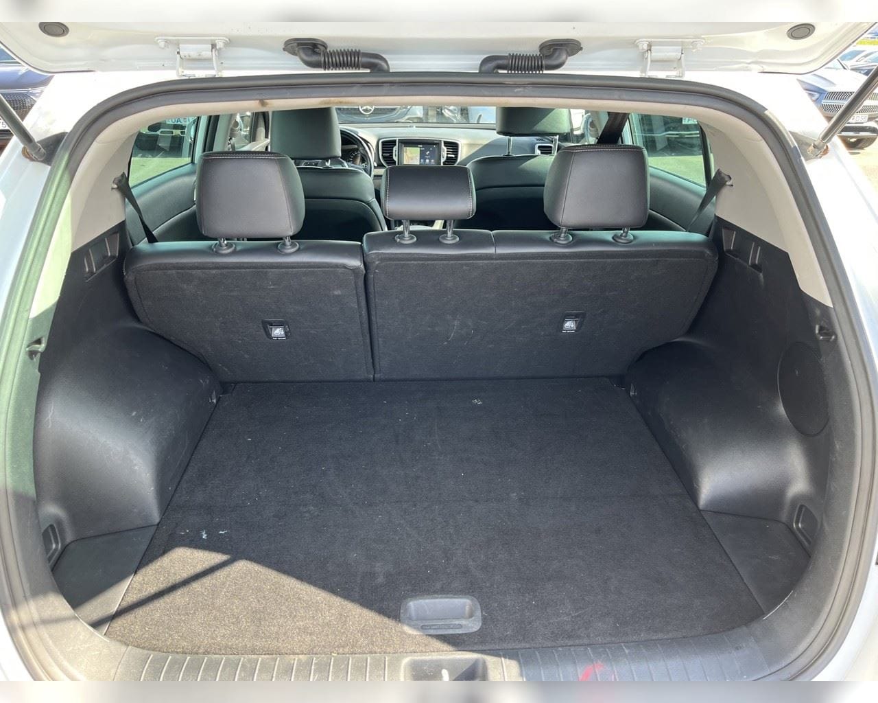 KIA SPORTAGE EX