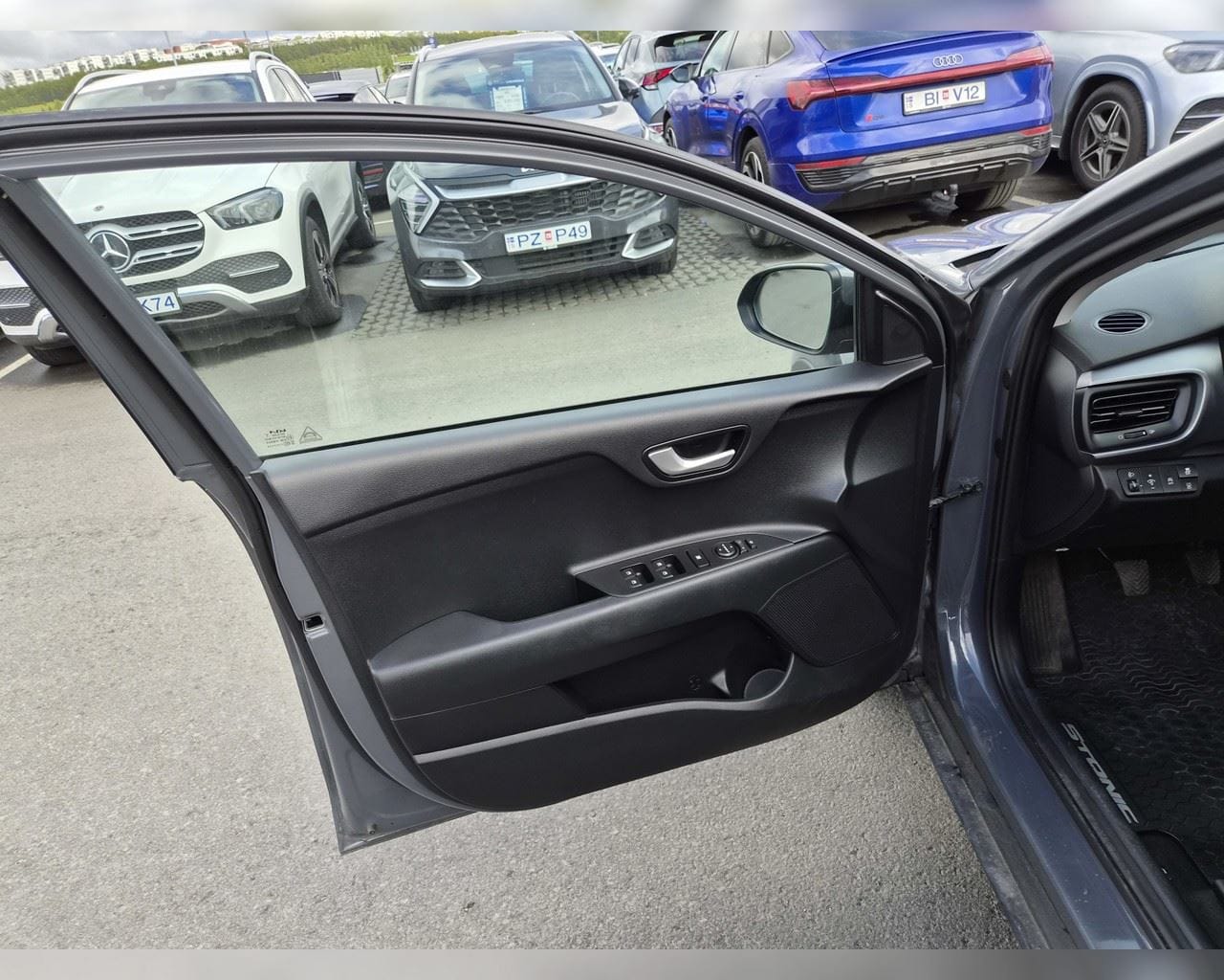 KIA STONIC URBAN