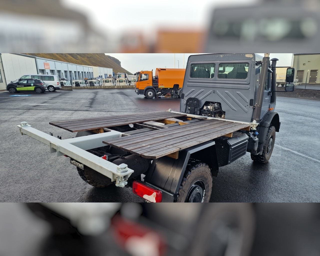 MERCEDES-BENZ UNIMOG