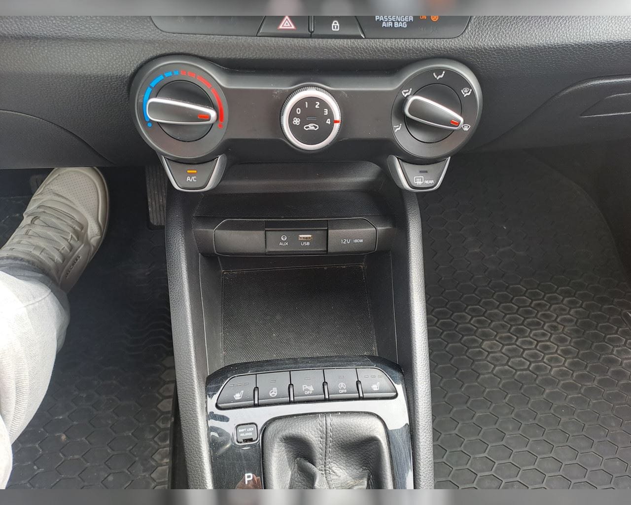 KIA STONIC URBAN