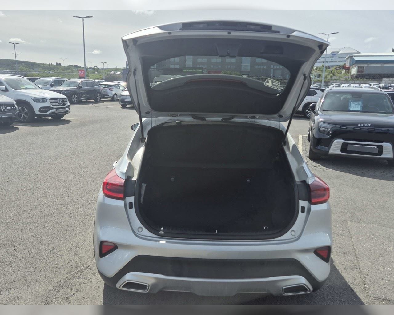 KIA XCEED PHEV URBAN