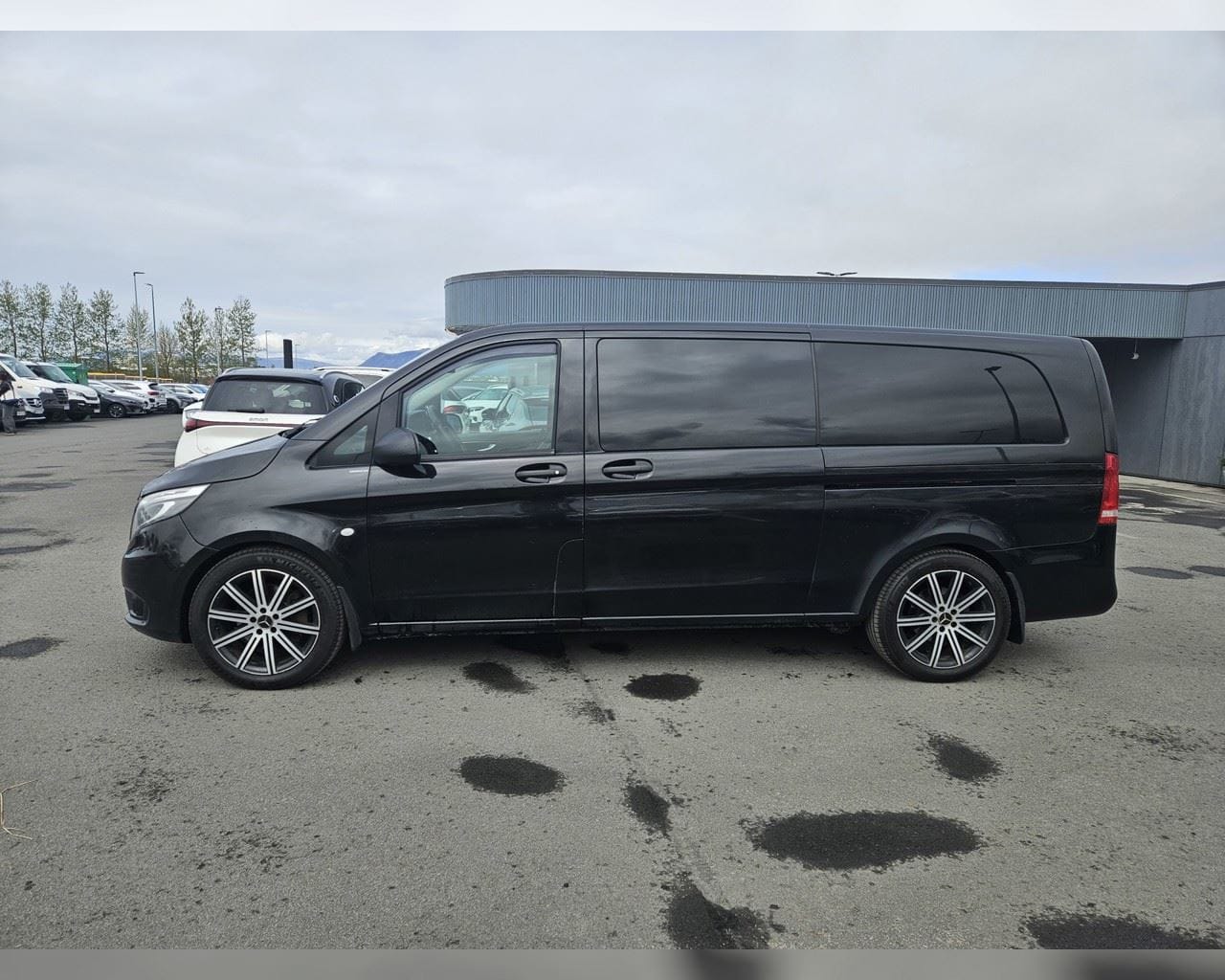 MERCEDES-BENZ VITO TOURER