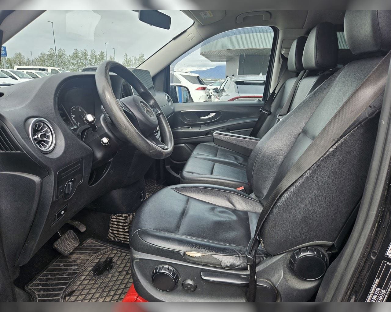 MERCEDES-BENZ VITO TOURER