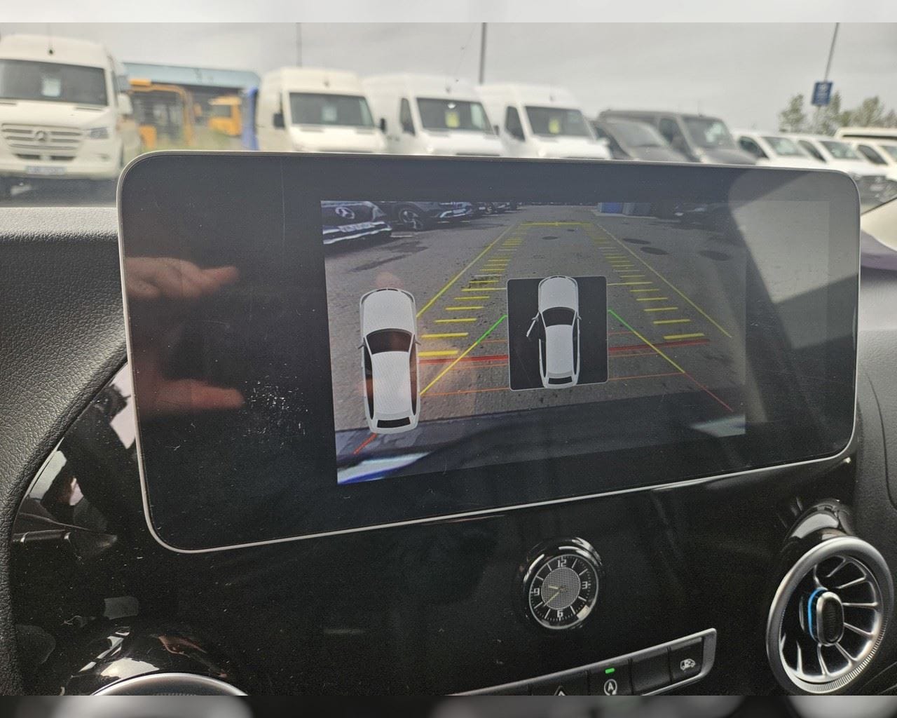 MERCEDES-BENZ VITO TOURER