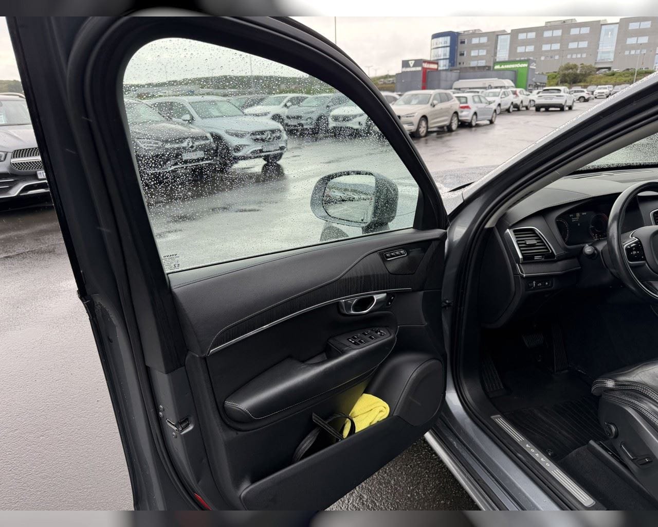 VOLVO XC90 T8 TWIN ENGINE INSCRIPTION