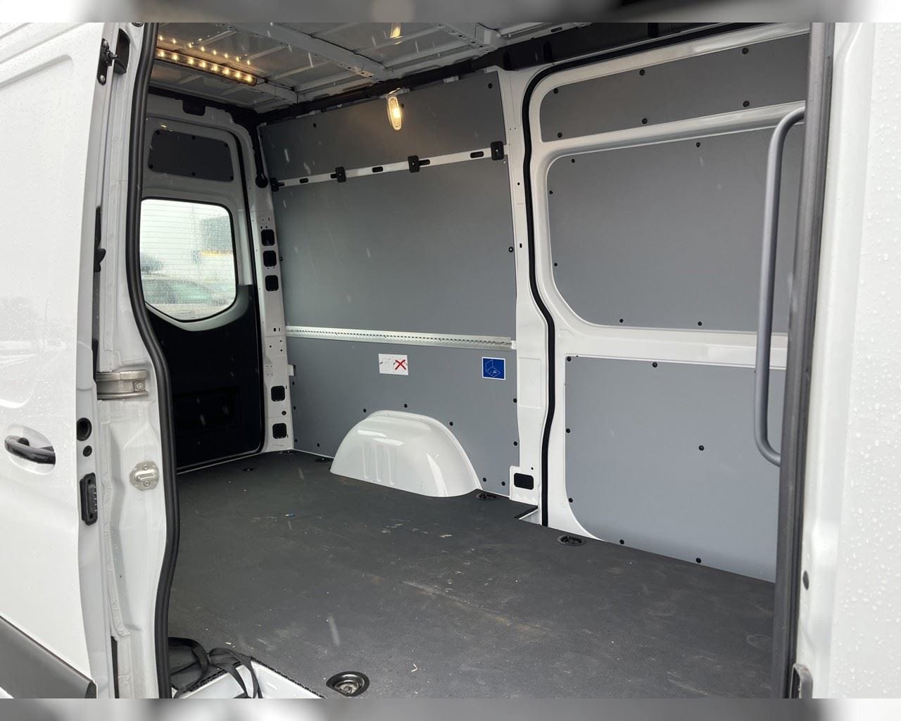 MERCEDES-BENZ SPRINTER MILLILANGUR BUSINESS
