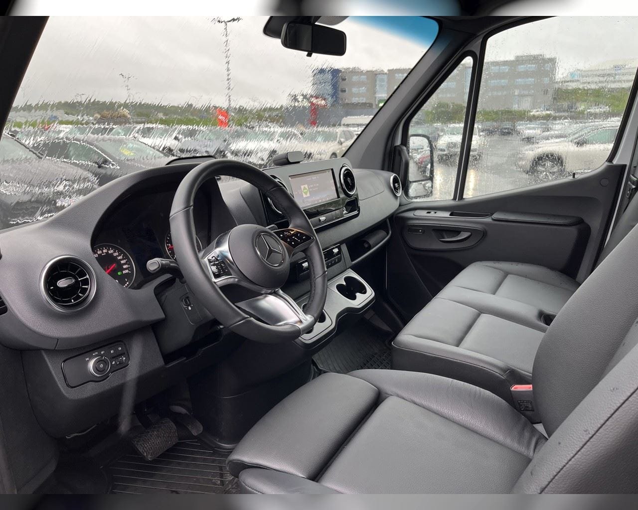 MERCEDES-BENZ SPRINTER MILLILANGUR BUSINESS