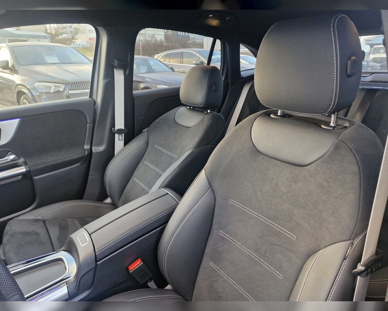 MERCEDES-BENZ GLA 250 E SPECIAL EDITION