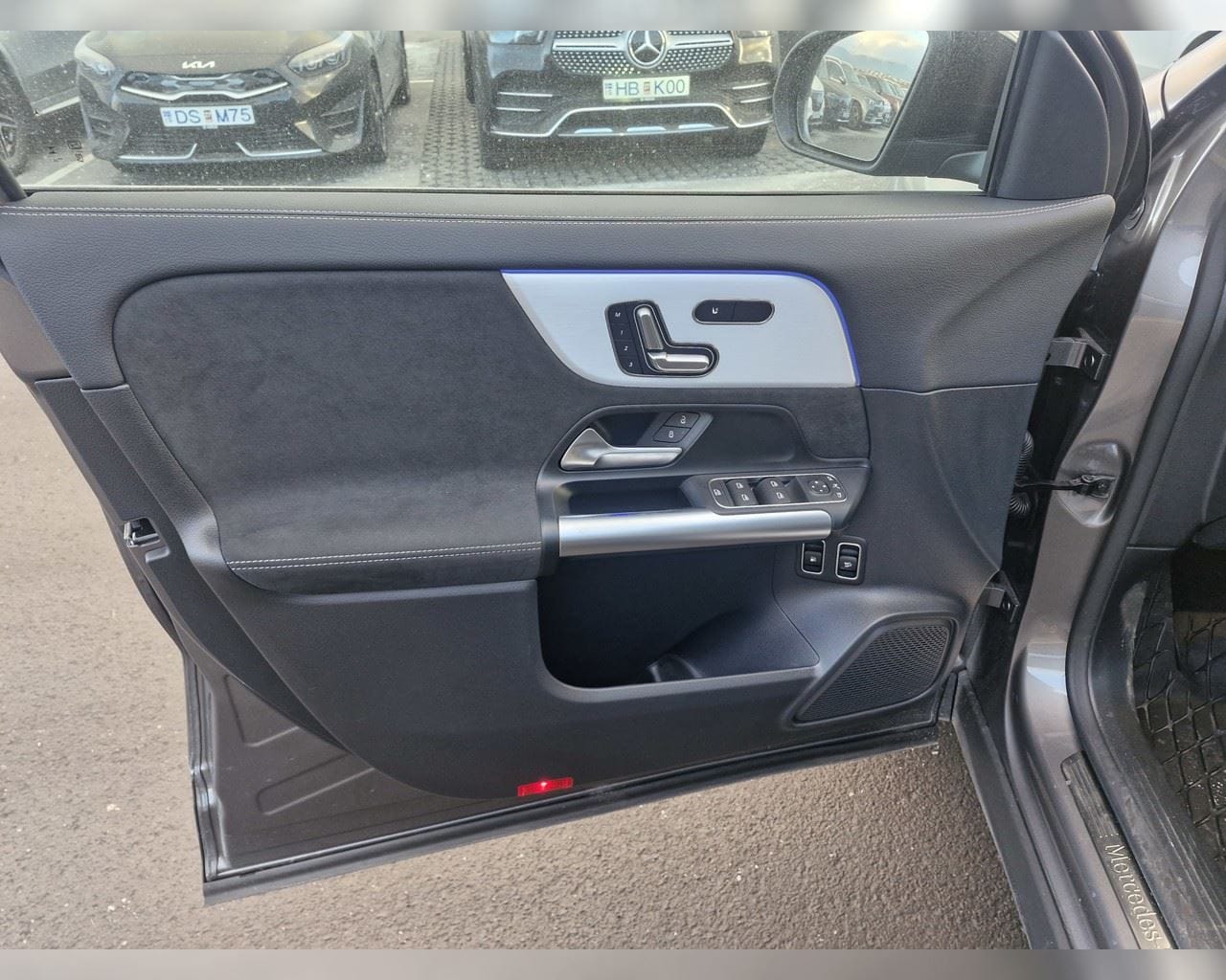 MERCEDES-BENZ GLA 250 E SPECIAL EDITION