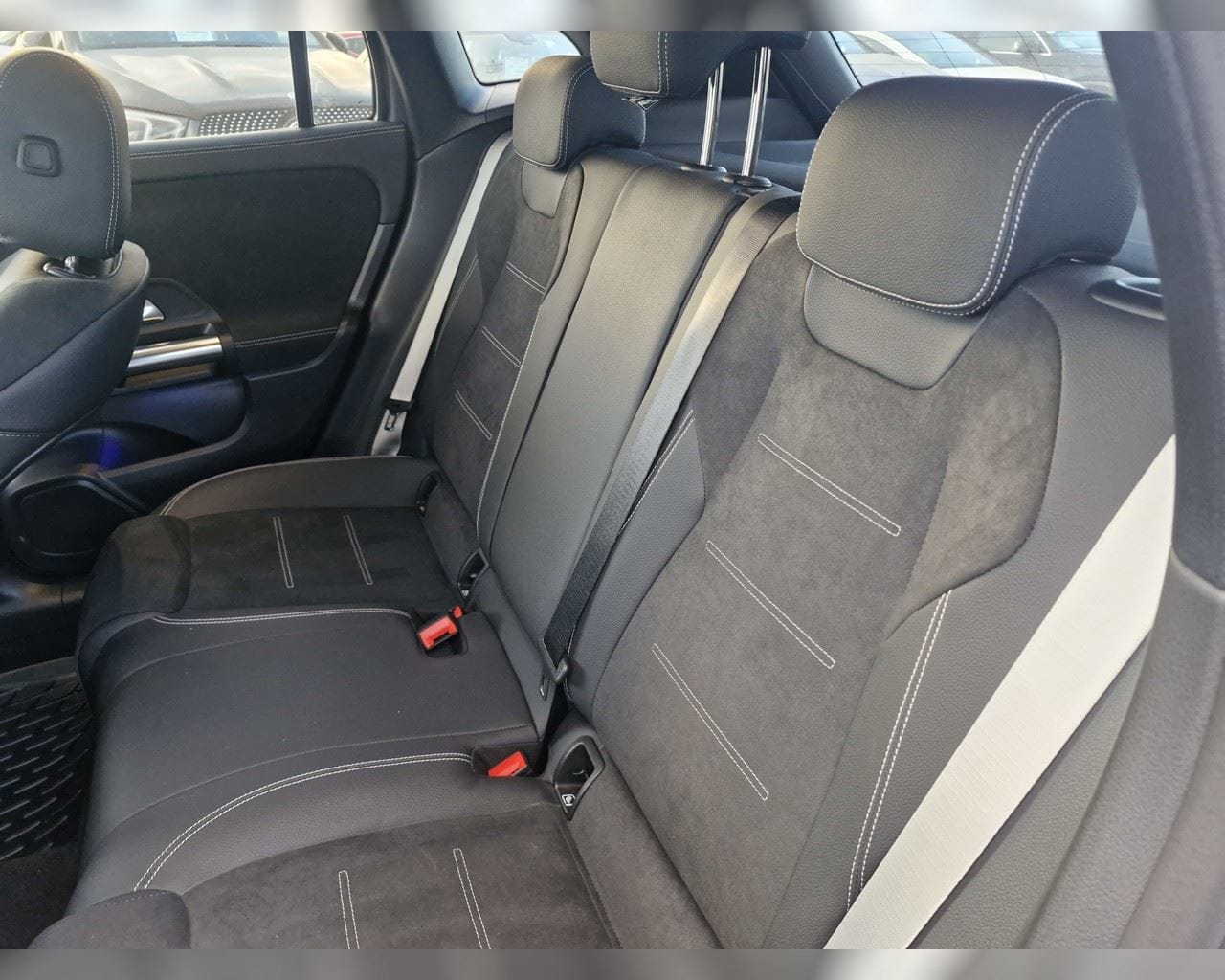 MERCEDES-BENZ GLA 250 E SPECIAL EDITION
