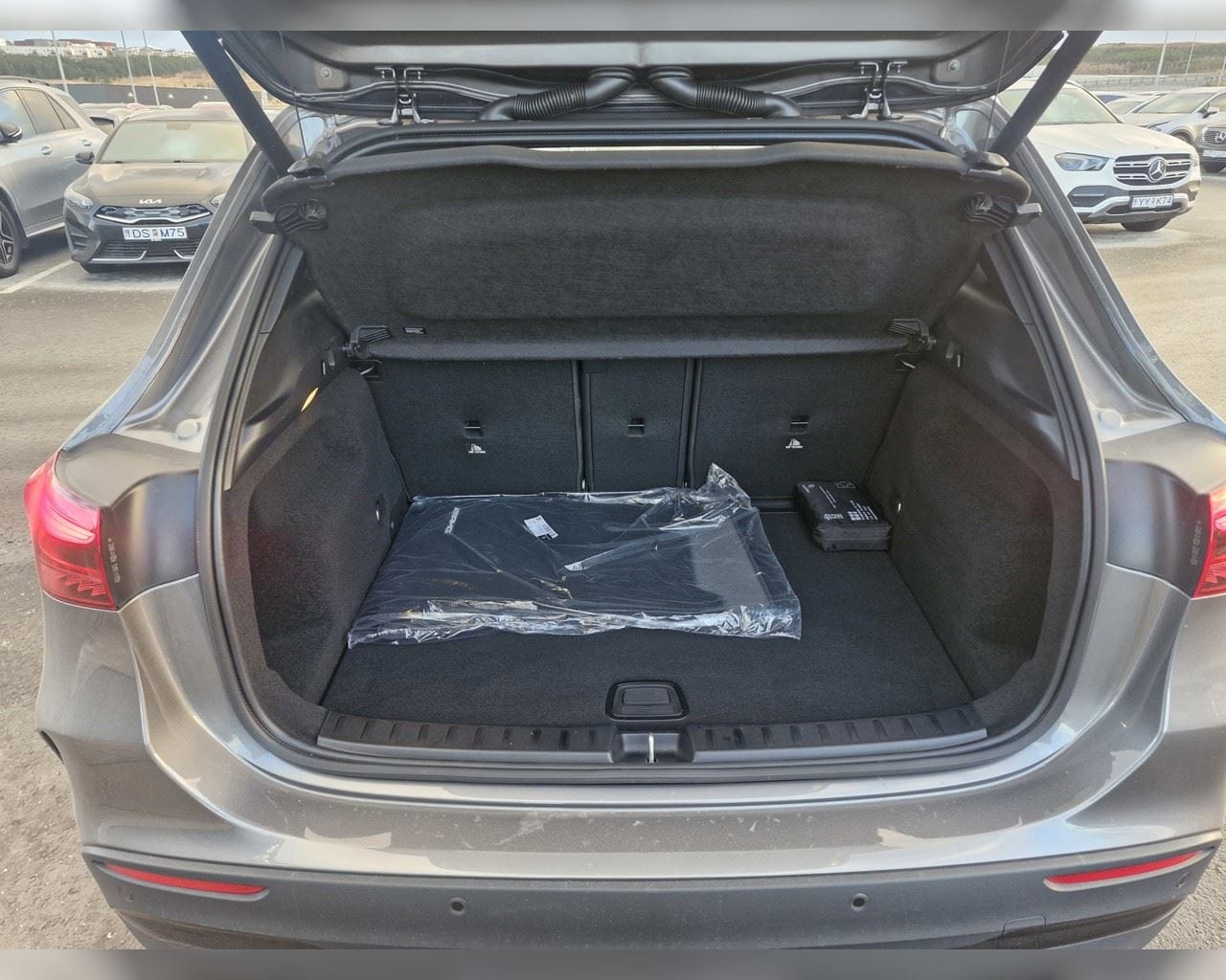 MERCEDES-BENZ GLA 250 E SPECIAL EDITION