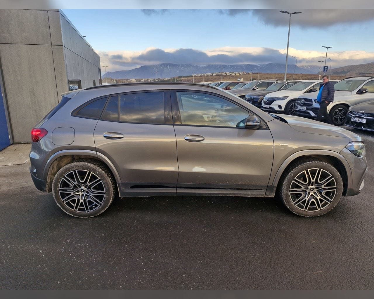 MERCEDES-BENZ GLA 250 E SPECIAL EDITION