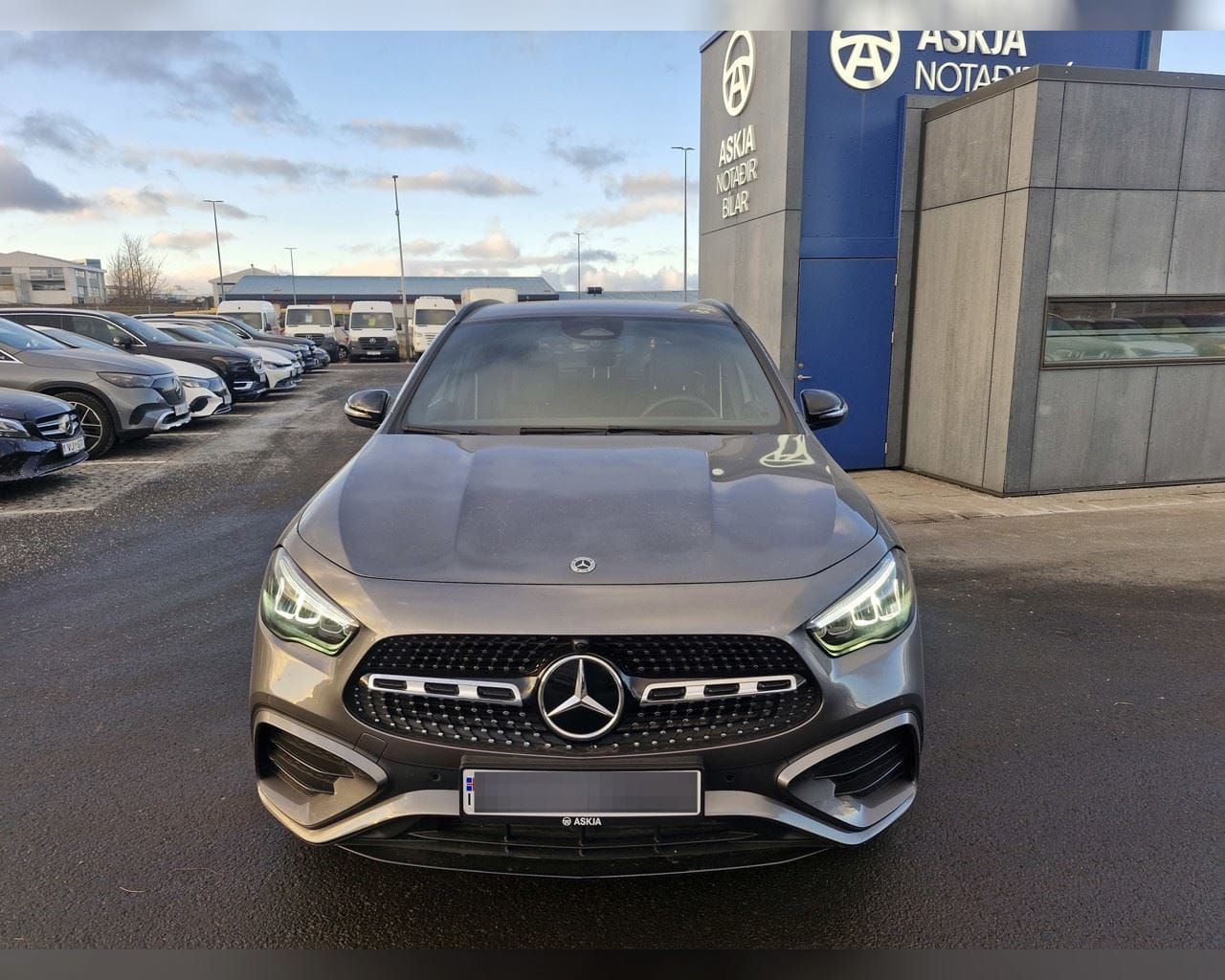 MERCEDES-BENZ GLA 250 E SPECIAL EDITION