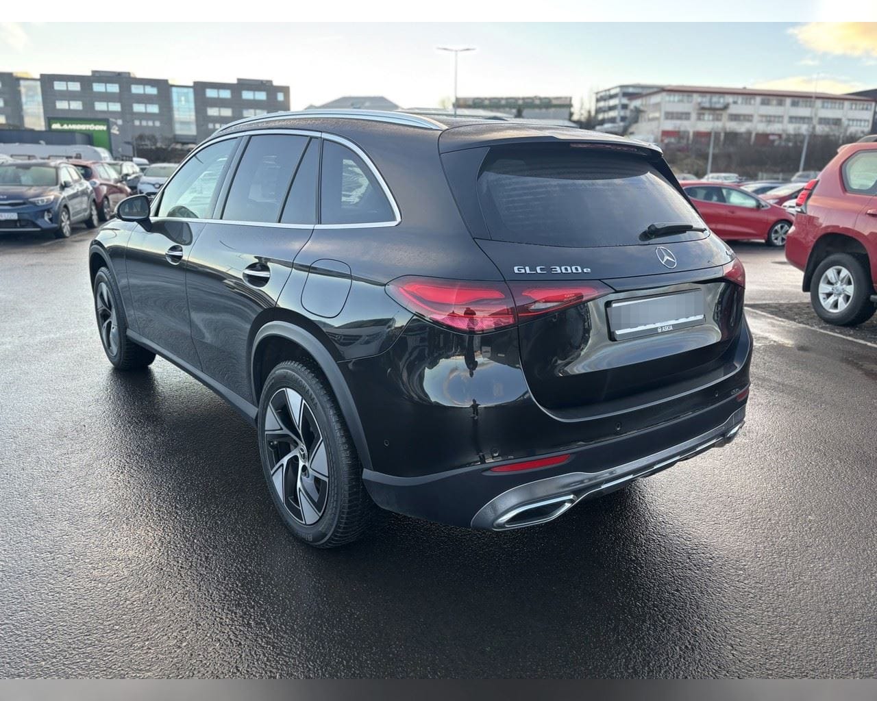 MERCEDES-BENZ GLC 300 E 4MATIC PROGRESIVE