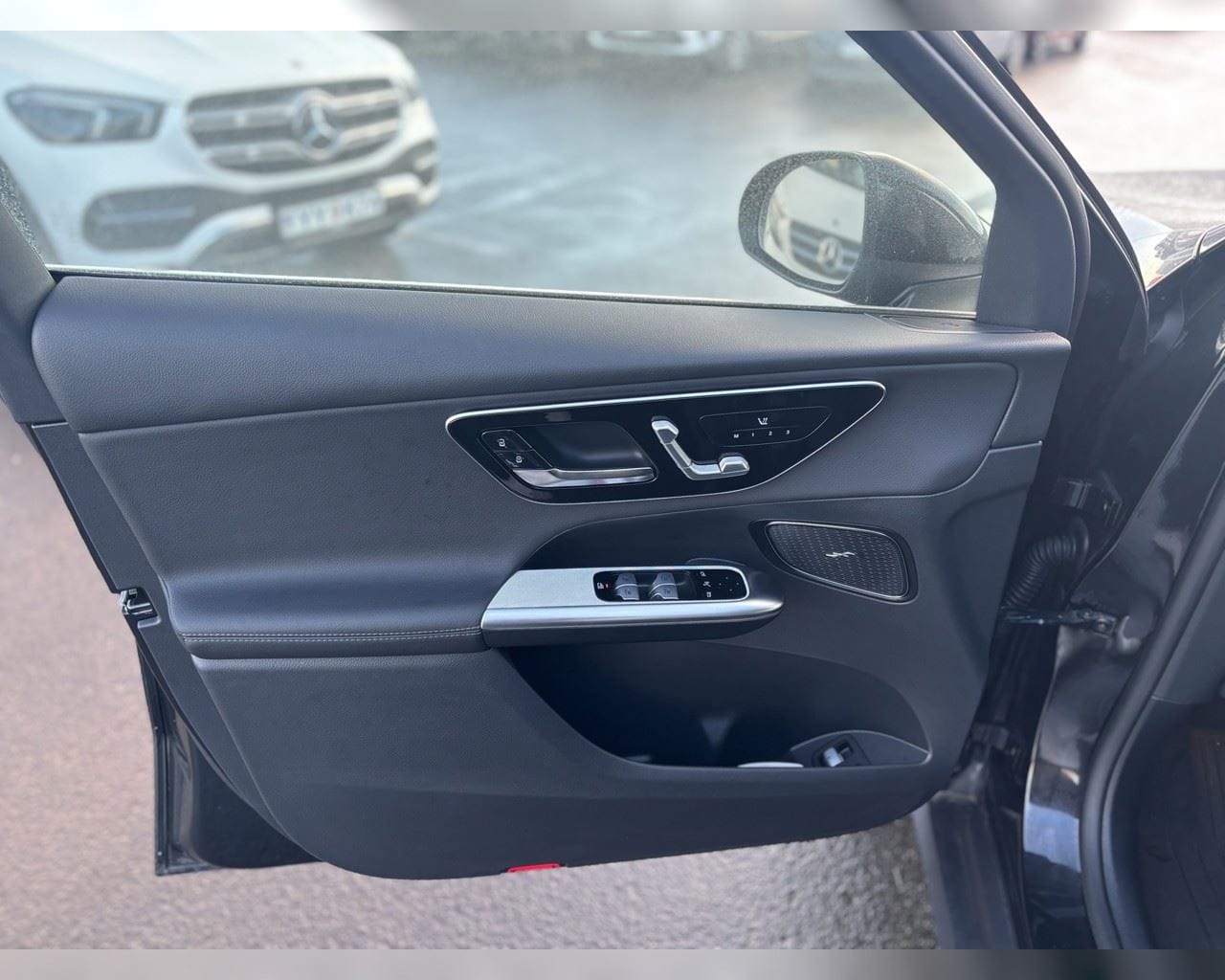MERCEDES-BENZ GLC 300 E 4MATIC PROGRESIVE