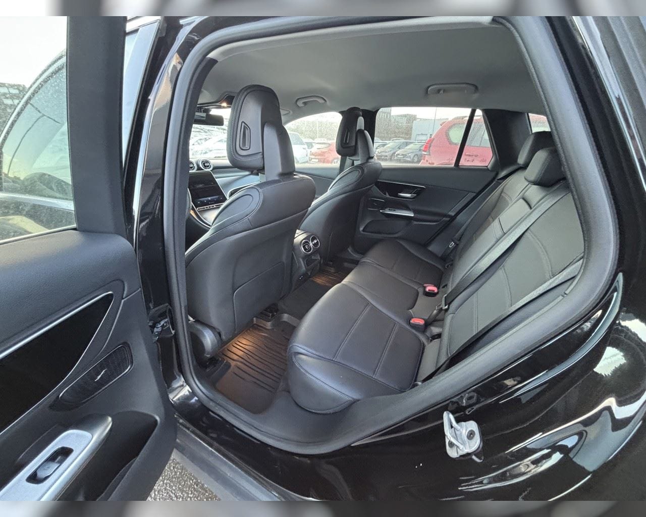 MERCEDES-BENZ GLC 300 E 4MATIC PROGRESIVE