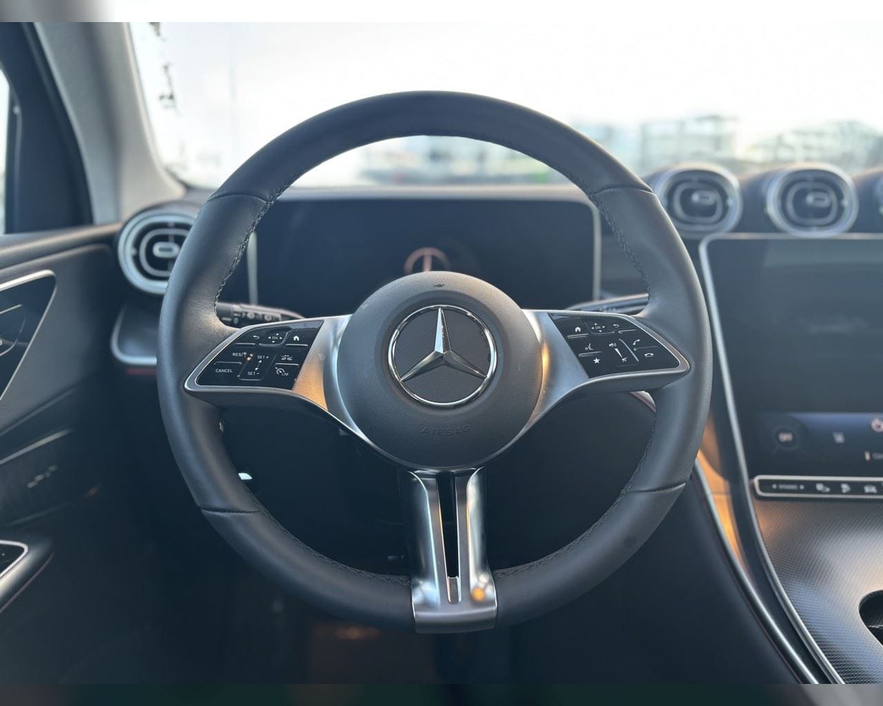 MERCEDES-BENZ GLC 300 E 4MATIC PROGRESIVE