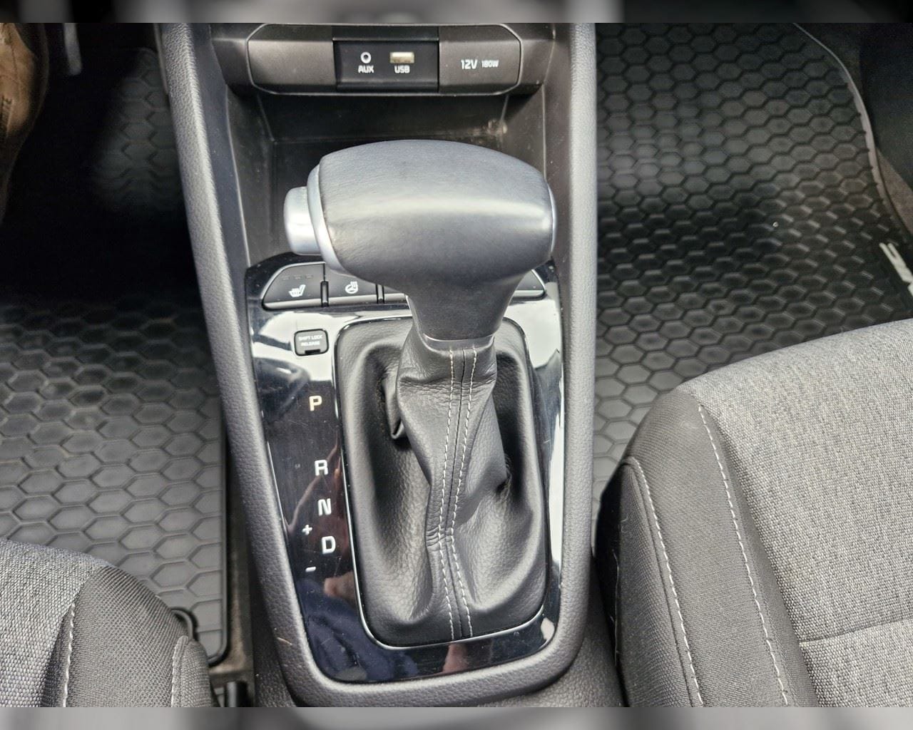 KIA STONIC URBAN