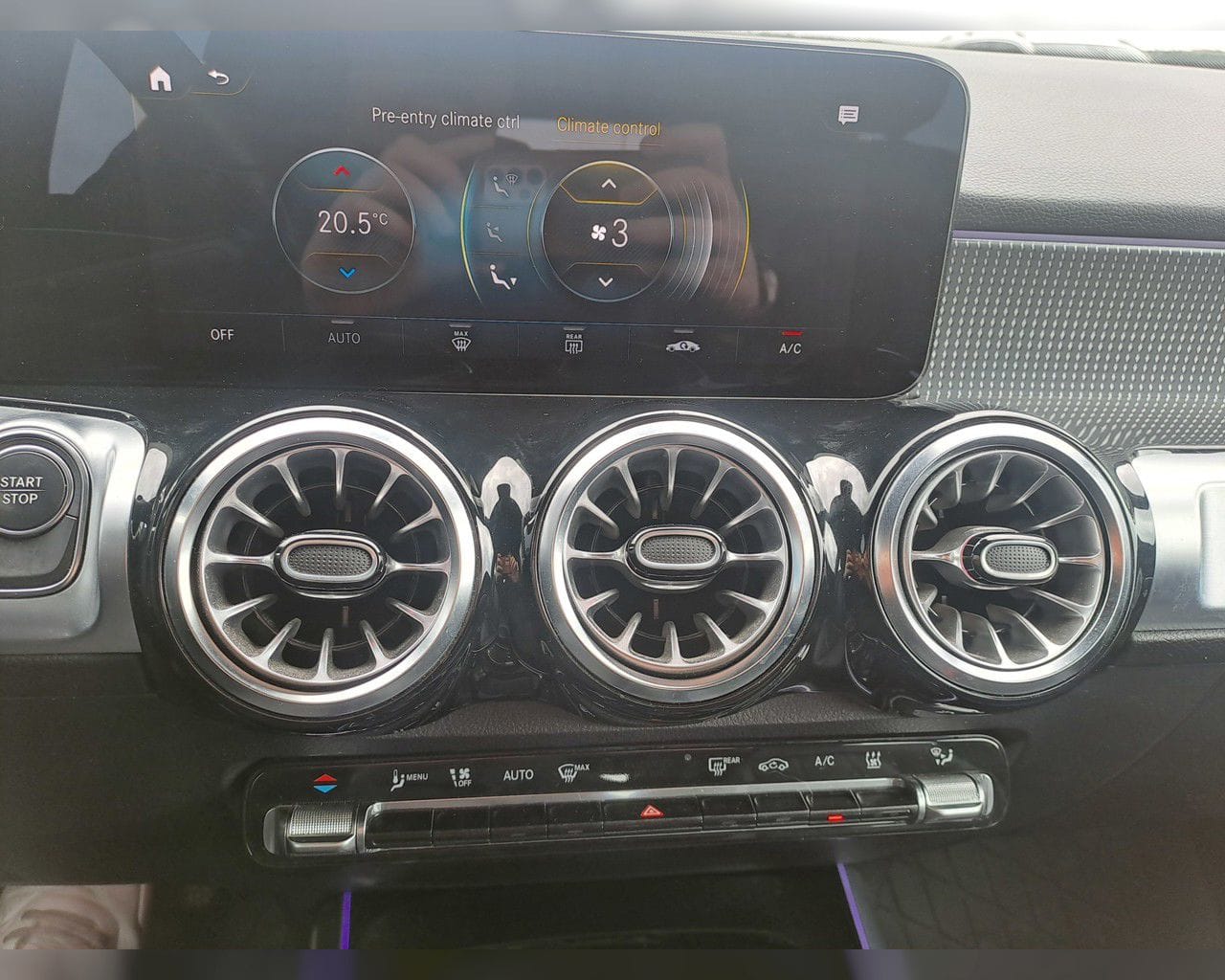 MERCEDES-BENZ EQB 300 4MATIC PURE