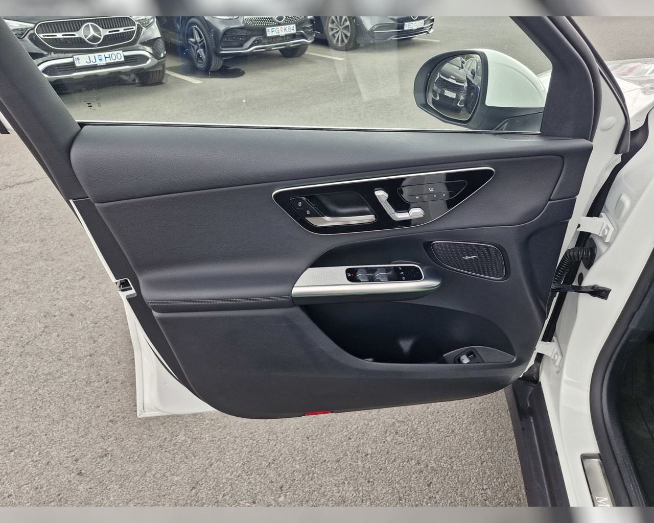 MERCEDES-BENZ GLC 300 E 4MATIC PROGRESSIVE