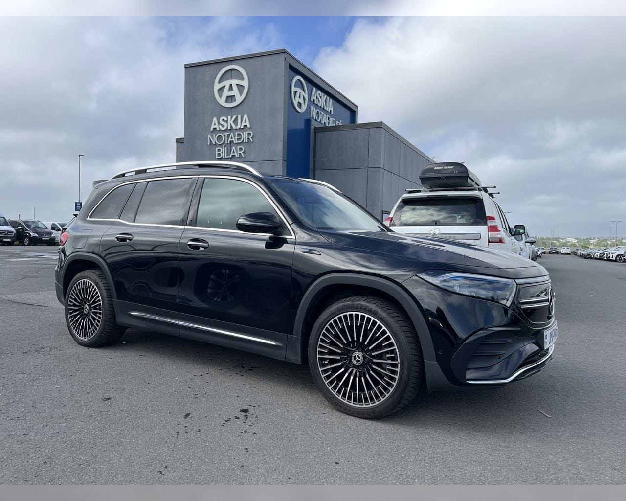 MERCEDES-BENZ EQB 350 4MATIC POWER