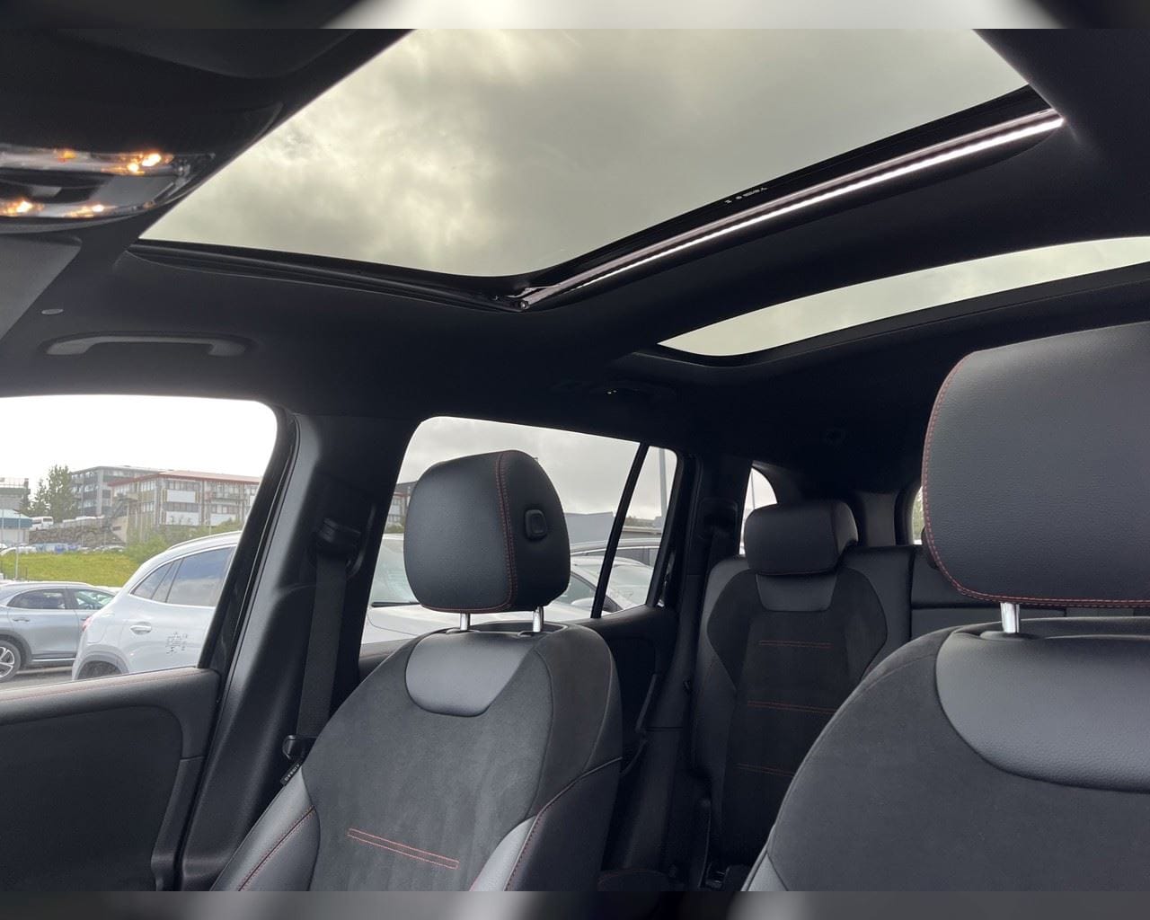MERCEDES-BENZ EQB 350 4MATIC POWER