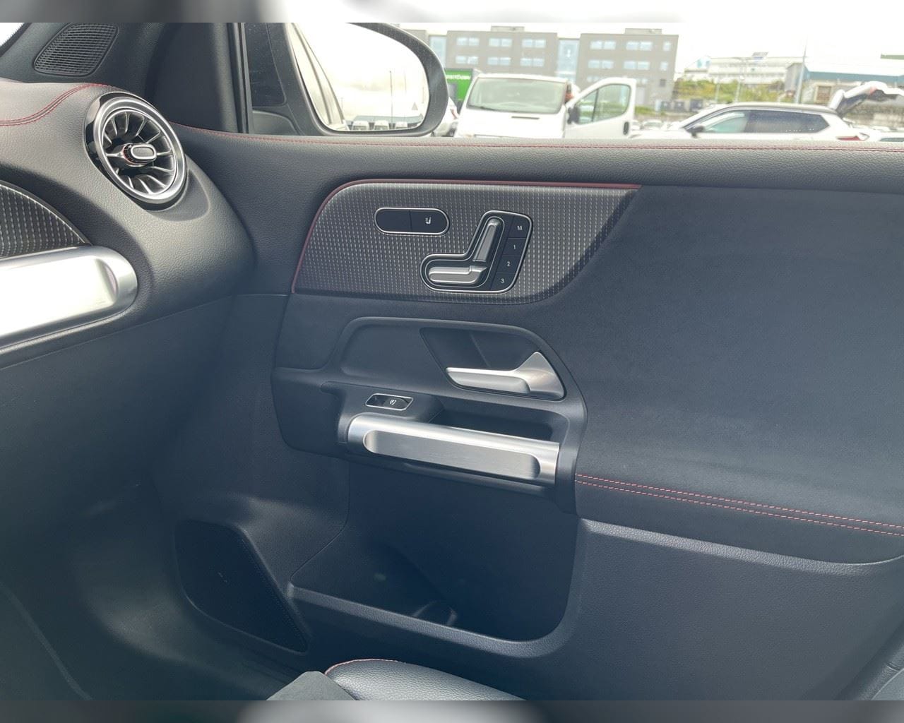MERCEDES-BENZ EQB 350 4MATIC POWER