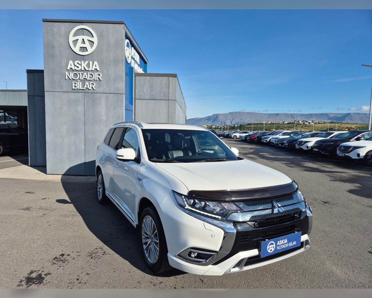 MITSUBISHI OUTLANDER INSTYLE PHEV