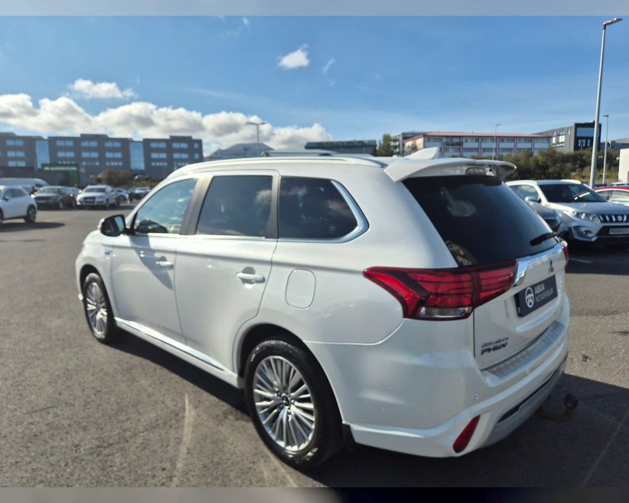 MITSUBISHI OUTLANDER INSTYLE PHEV