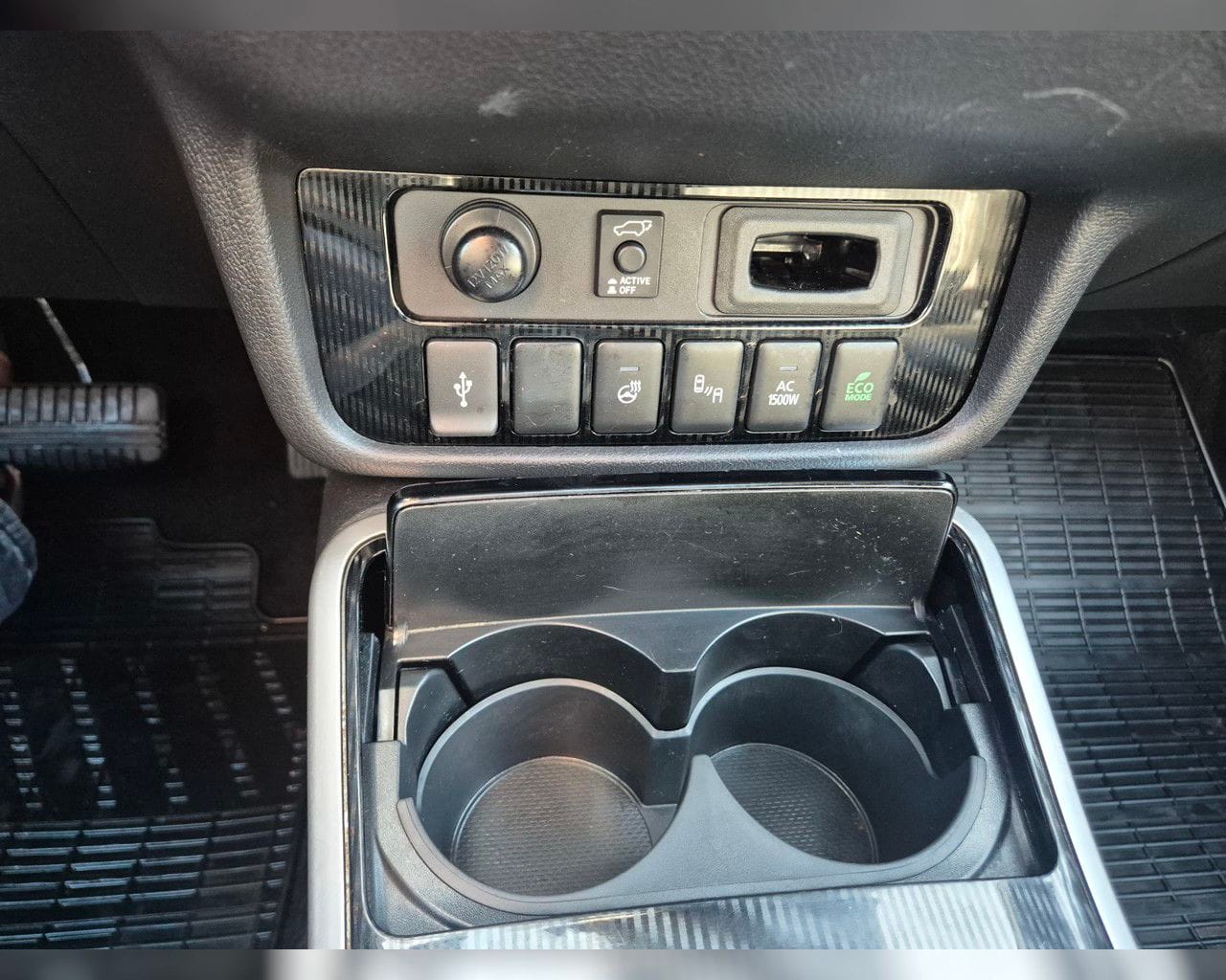 MITSUBISHI OUTLANDER INSTYLE PHEV
