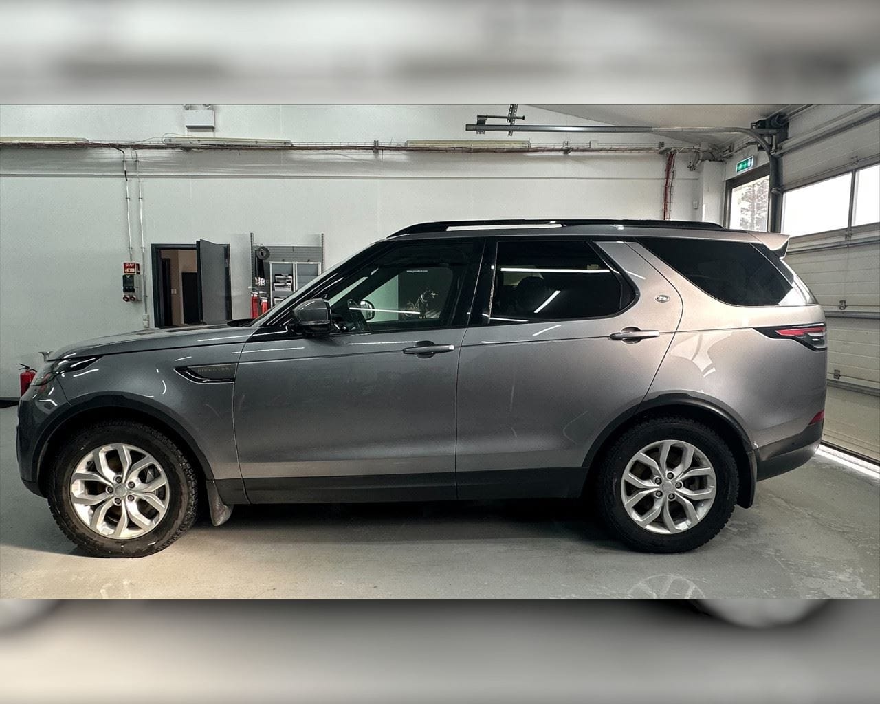 LAND ROVER DISCOVERY