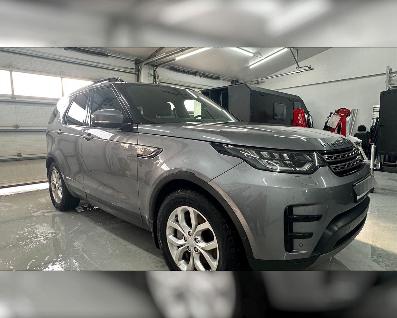 LAND ROVER DISCOVERY