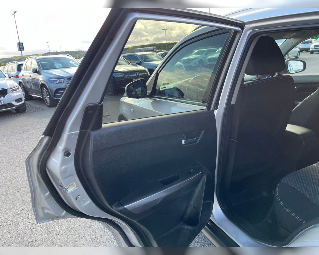 SUZUKI VITARA HYBRID