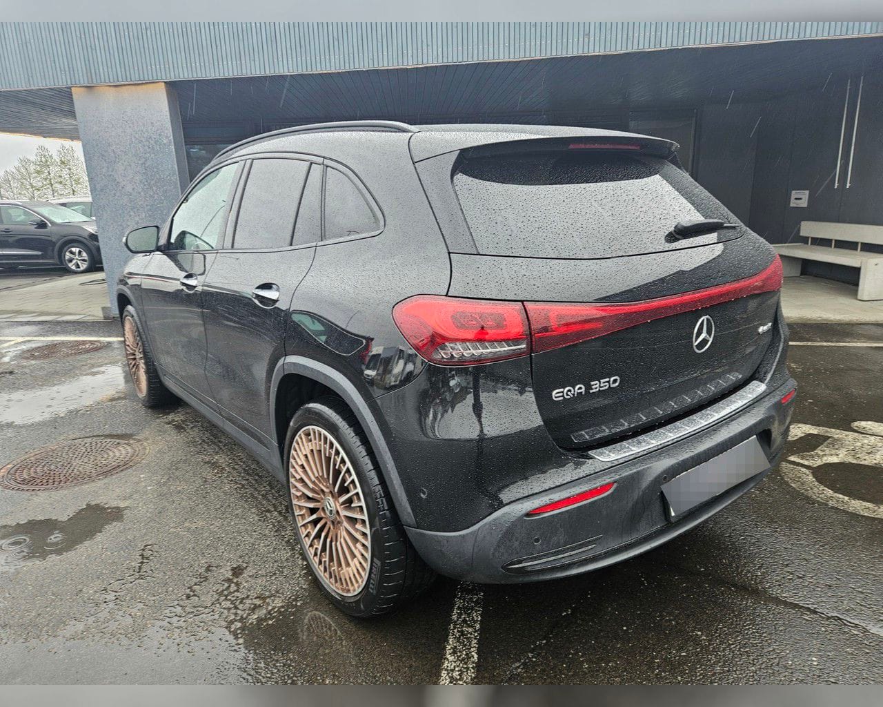 MERCEDES-BENZ EQA 350 4MATIC
