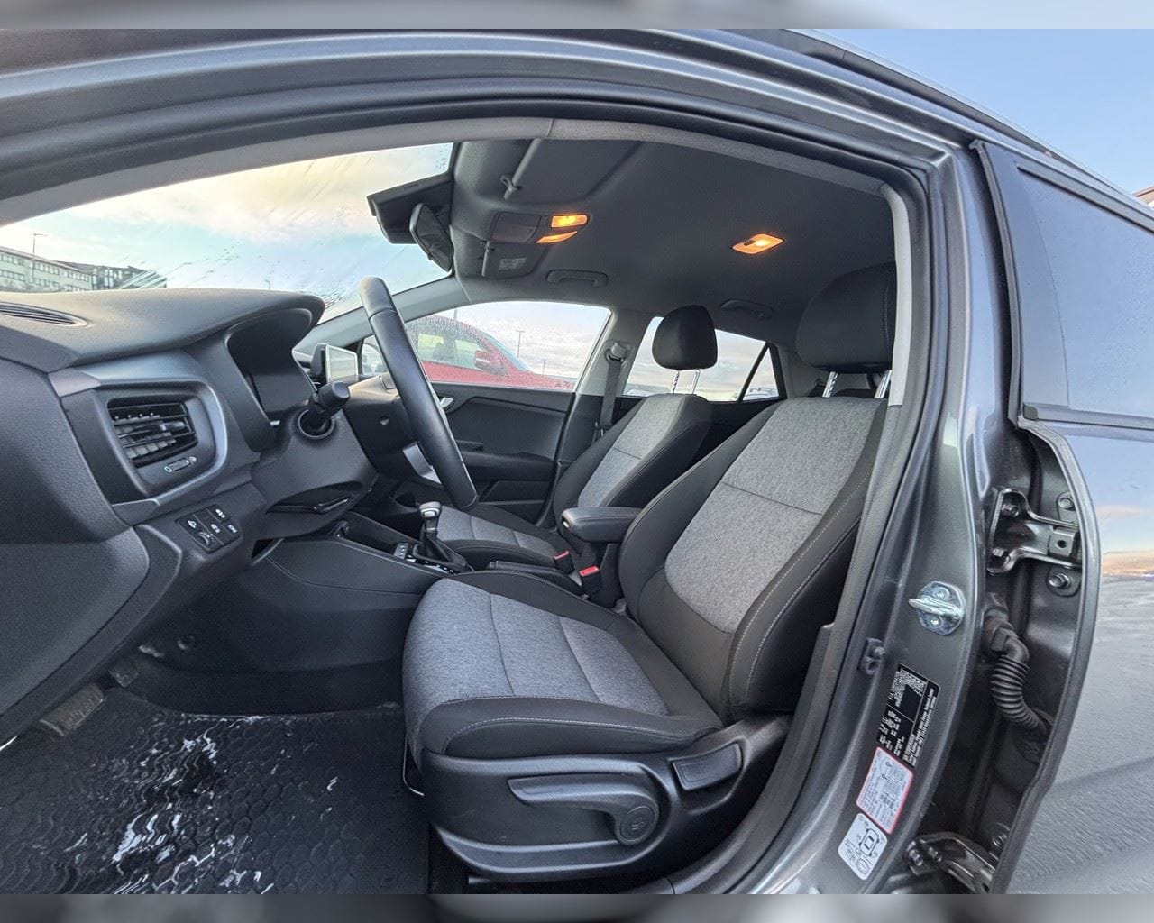 KIA STONIC URBAN