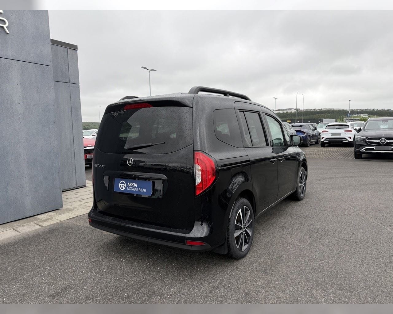 MERCEDES-BENZ EQT 200 MILLILANGUR POWER