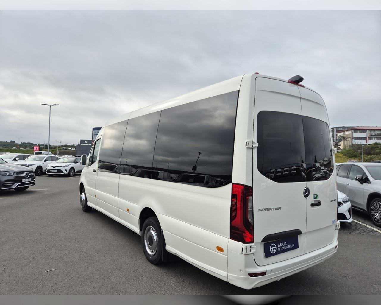 MERCEDES-BENZ SPRINTER 519 19+1