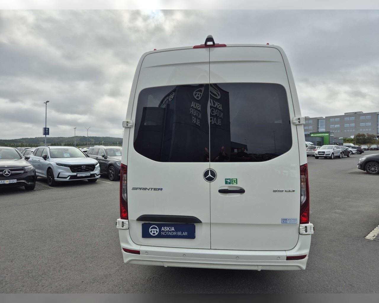 MERCEDES-BENZ SPRINTER 519 19+1