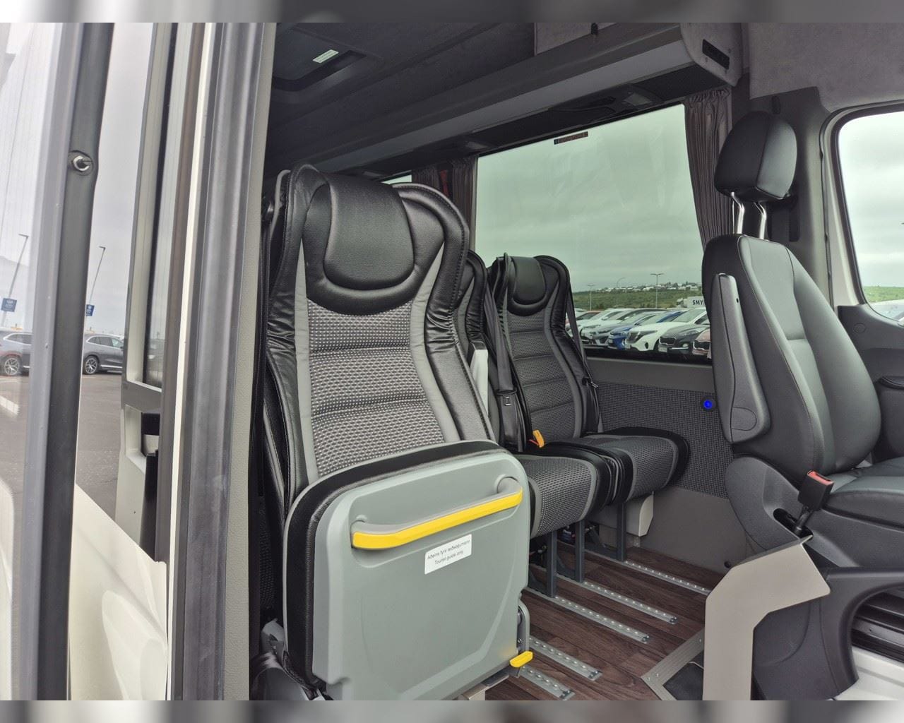 MERCEDES-BENZ SPRINTER 519 19+1