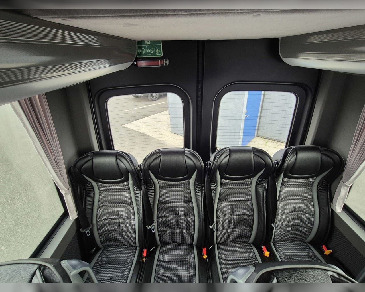 MERCEDES-BENZ SPRINTER 519 19+1