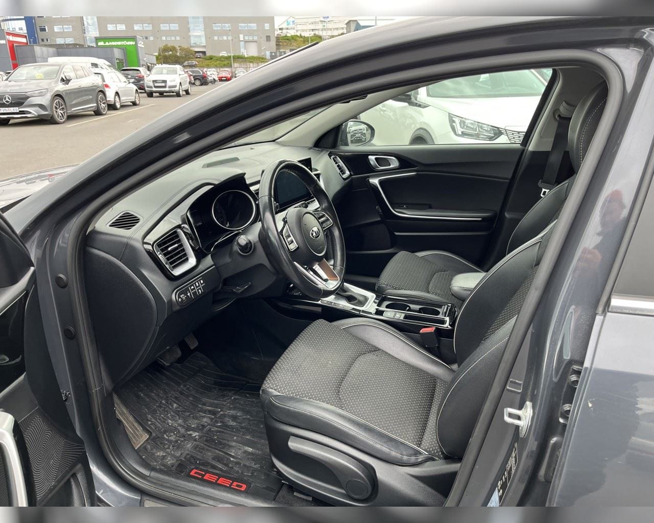 KIA XCEED PHEV URBAN