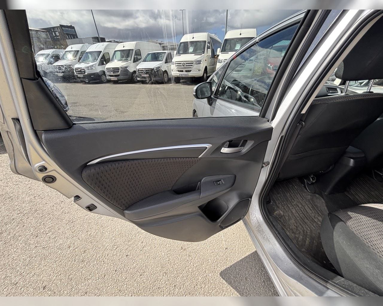 HONDA JAZZ ELEGANCE