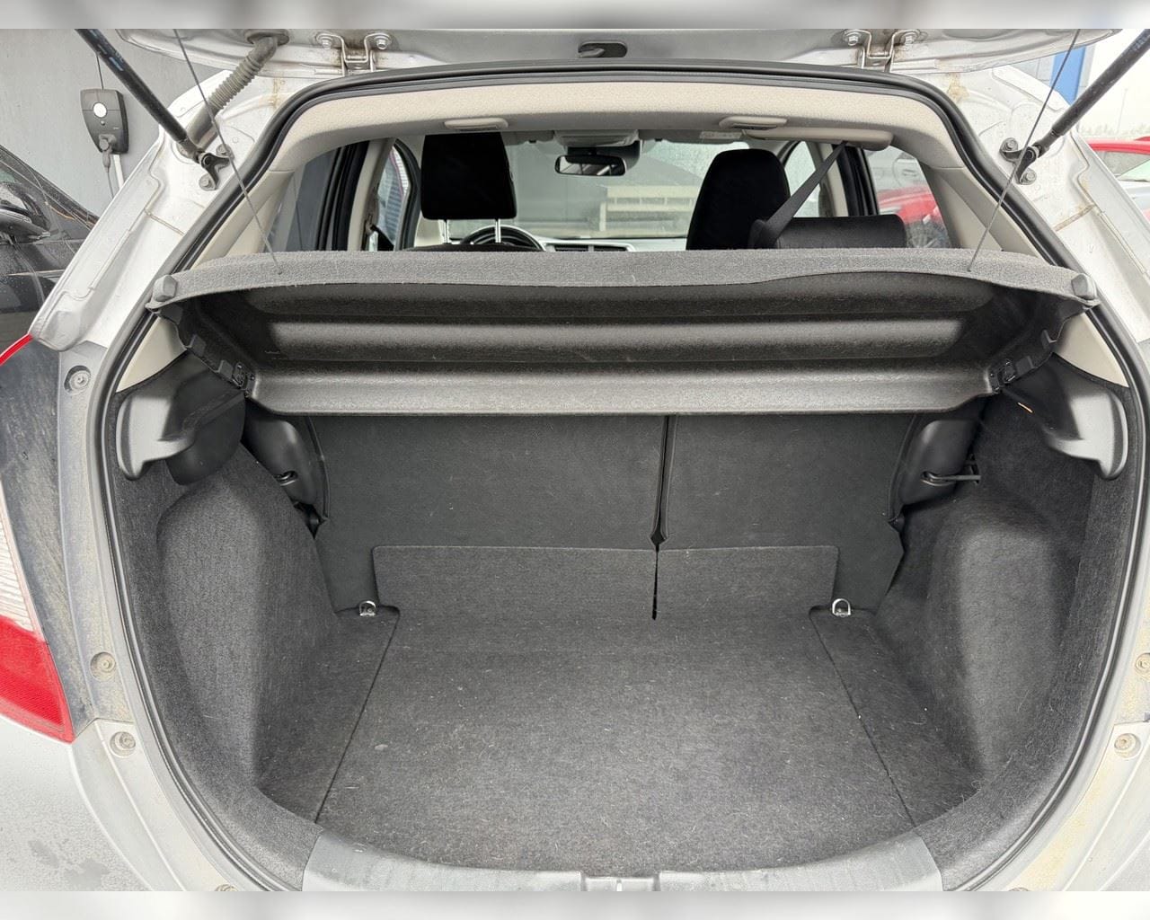 HONDA JAZZ ELEGANCE