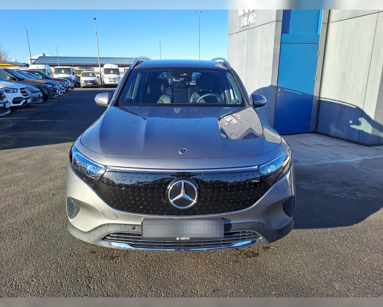 MERCEDES-BENZ EQB 300 4MATIC PROGRESSIVE