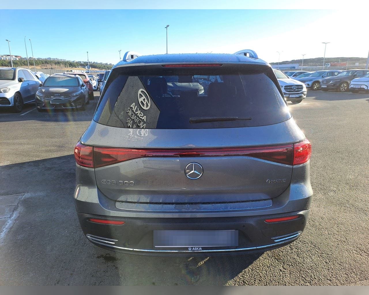 MERCEDES-BENZ EQB 300 4MATIC PROGRESSIVE