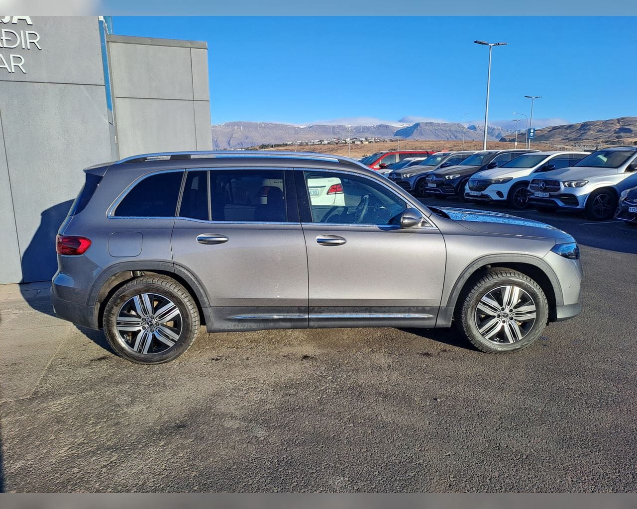 MERCEDES-BENZ EQB 300 4MATIC PROGRESSIVE