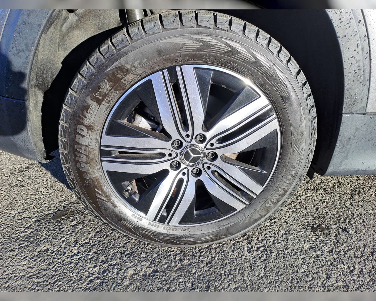 MERCEDES-BENZ EQB 300 4MATIC PROGRESSIVE