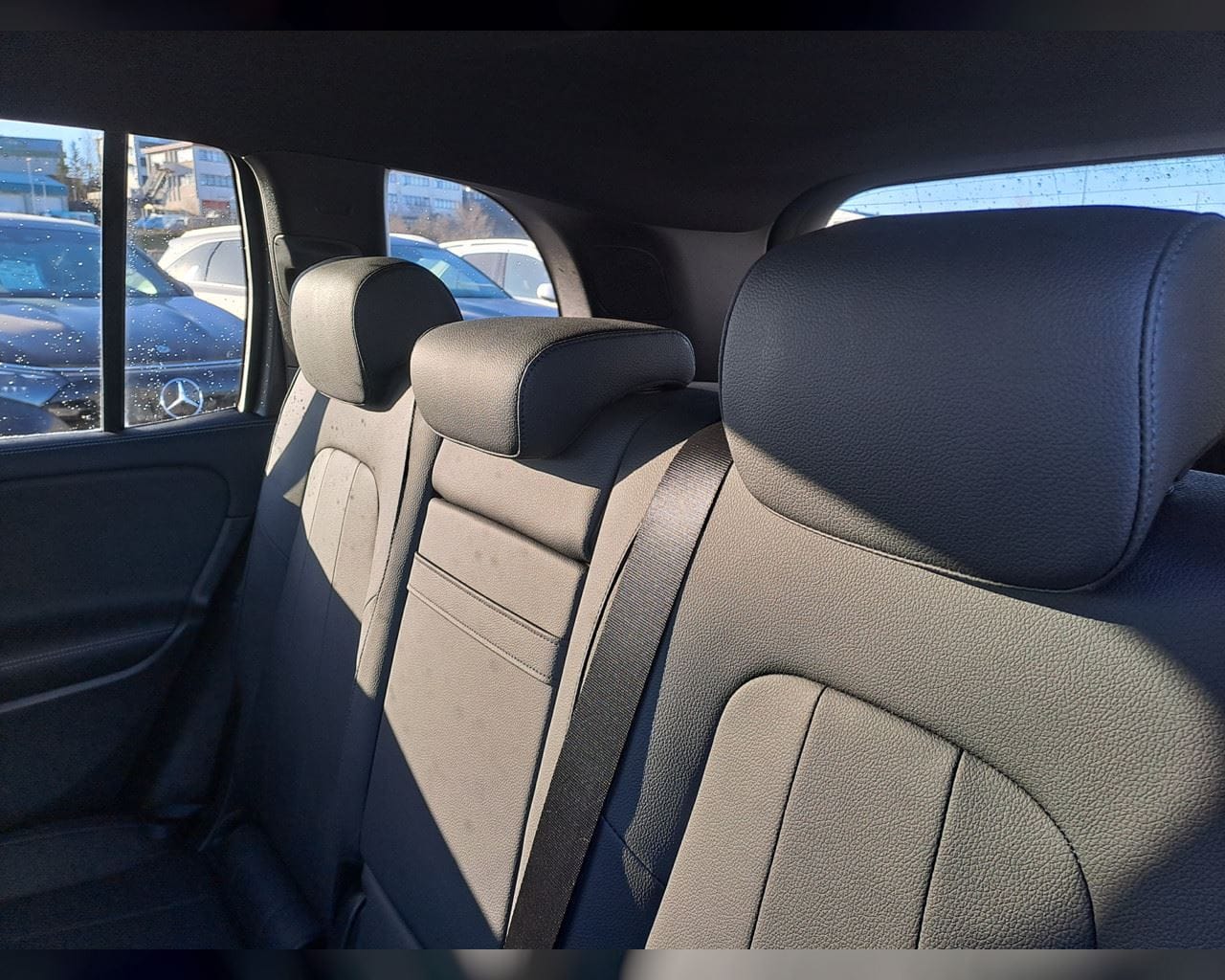MERCEDES-BENZ EQB 300 4MATIC PROGRESSIVE