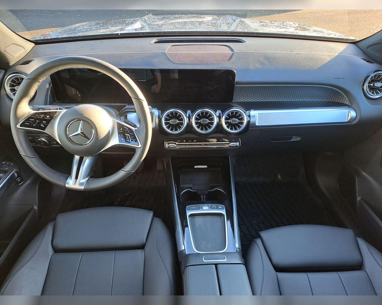 MERCEDES-BENZ EQB 300 4MATIC PROGRESSIVE