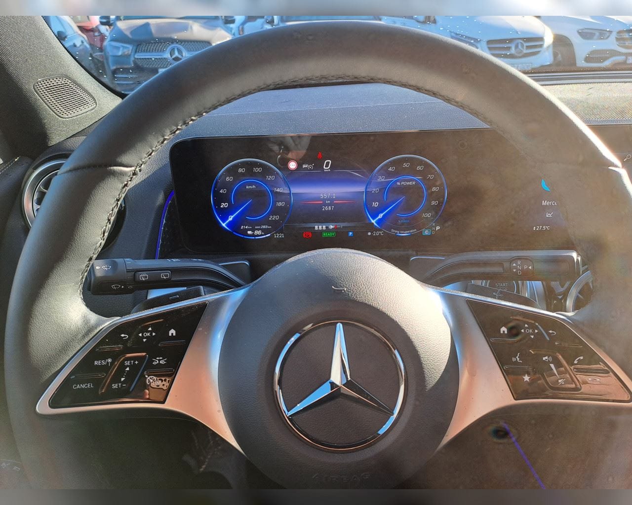 MERCEDES-BENZ EQB 300 4MATIC PROGRESSIVE